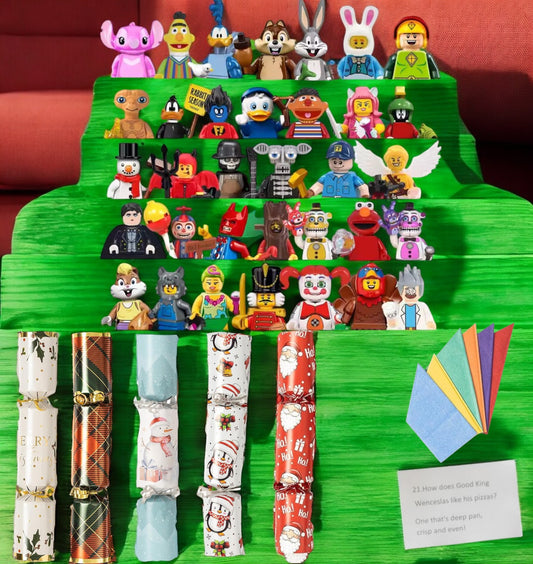 8 Deluxe Random Christmas Crackers with Cartoon Themed Minifigures, Kids Party Crackers.